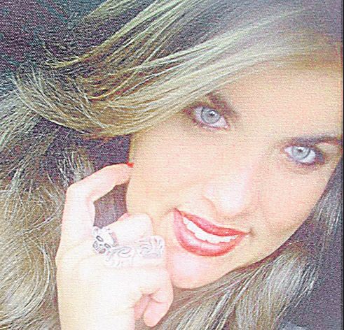 Amanda Correia da Silva está desaparecida desde agostode 2012, quando saiu de casa dizendo que iria a uma festa (Foto: Acervo Pessoal)