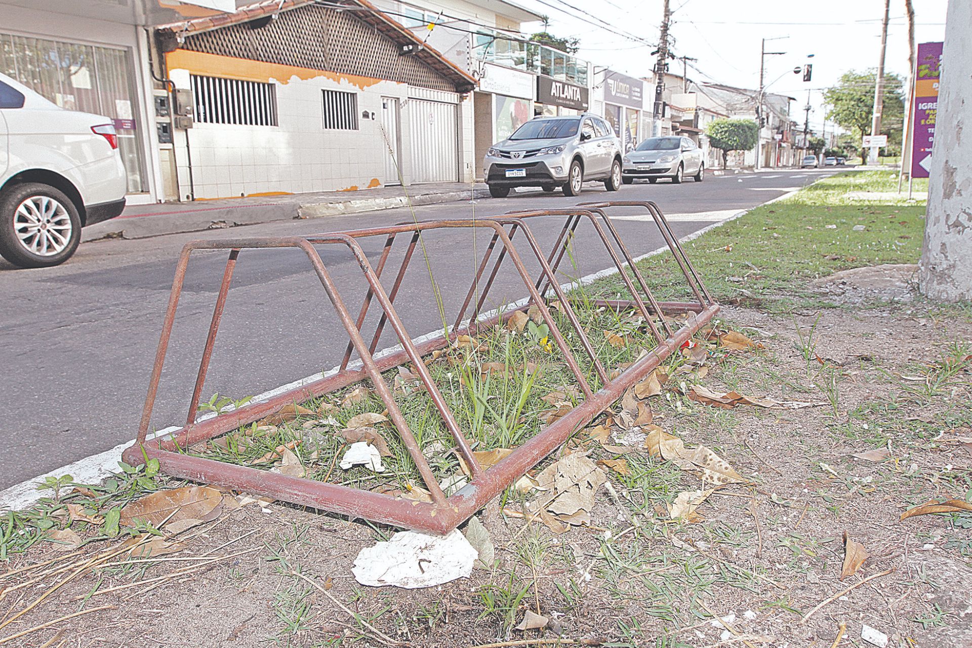 Bicicletário na avenida Pedro Maia de Carvalho, no Parque das Gaivotas, em Vila Velha, onde furtos ocorrem (Foto: Leone Iglesias/ AT)