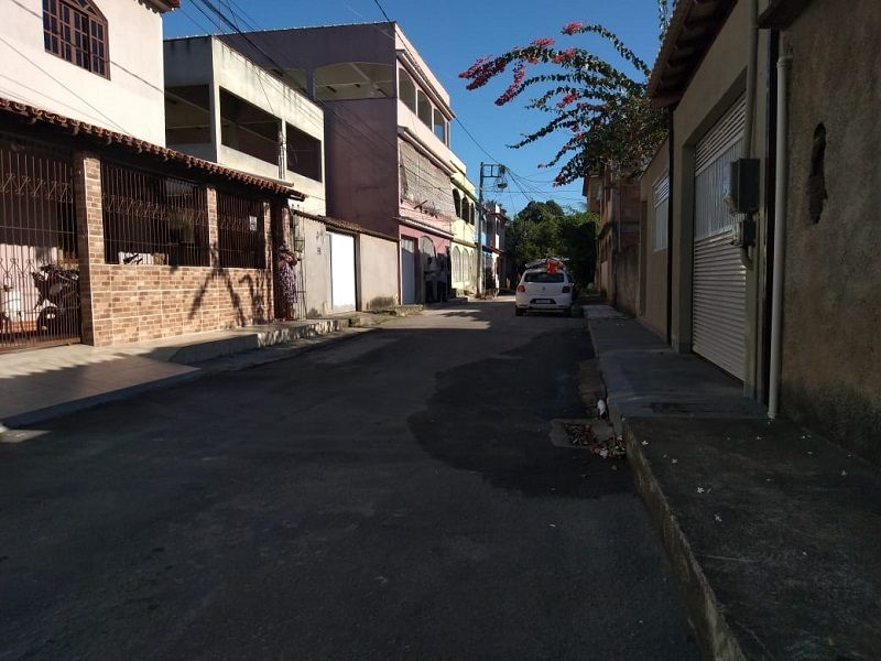 Rua onde o catador de recicláveis agrediu a mulher e acabou baleado pela PM. (Foto: Fábio Nunes/AT)
