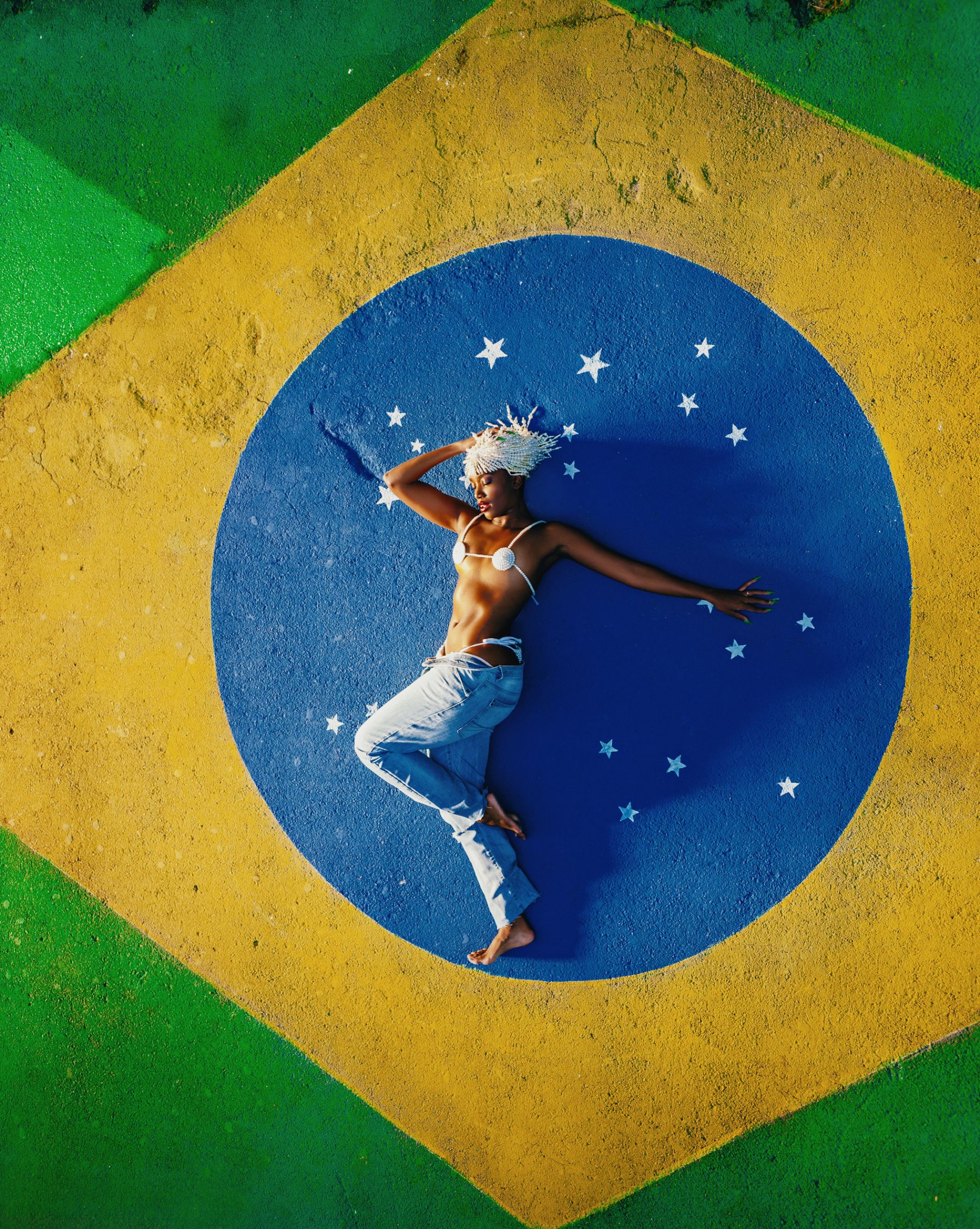 “Nossa bandeira é linda e é nossa!” (Foto: Rodolfo Magalhães/Divulgação)