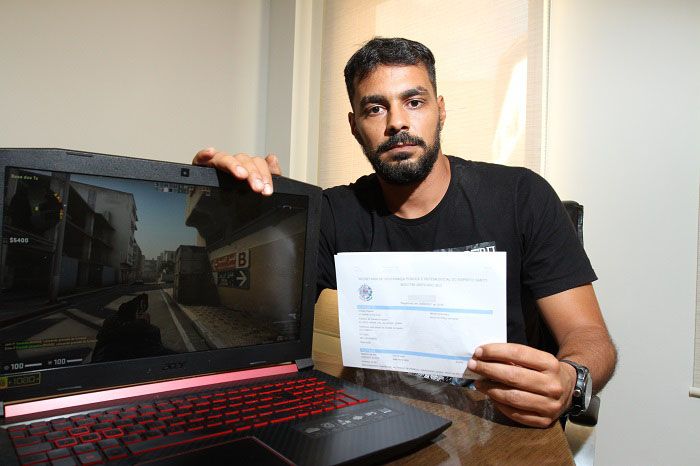 O publicitário Octavio Baioco abriu um boletim de ocorrência na delegacia após ser ameaçado durante jogo (Foto: Beto Morais/AT)