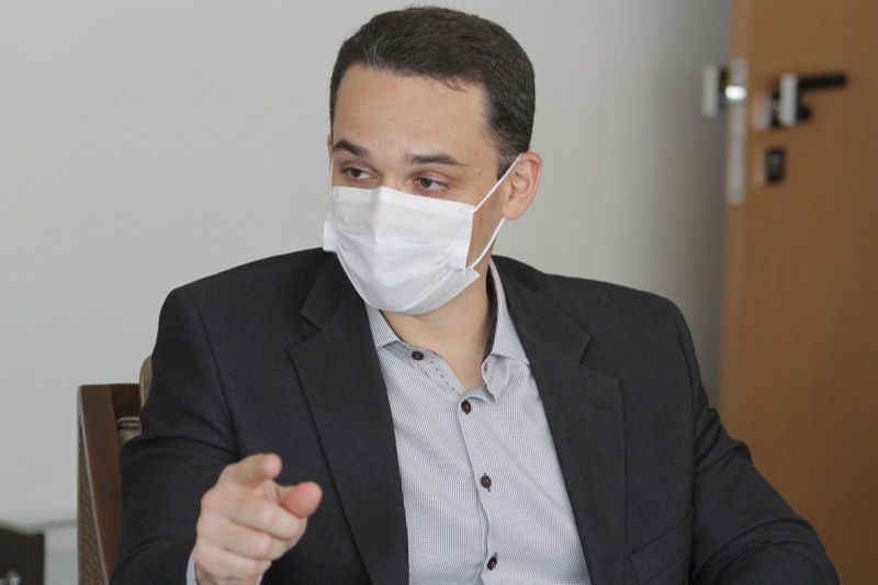 O prefeito Lorenzo Pazolini disse foco é ampliar a cobertura vacinal na cidade e chegar aos 100% (Foto: Leonardo Bicalho/AT)