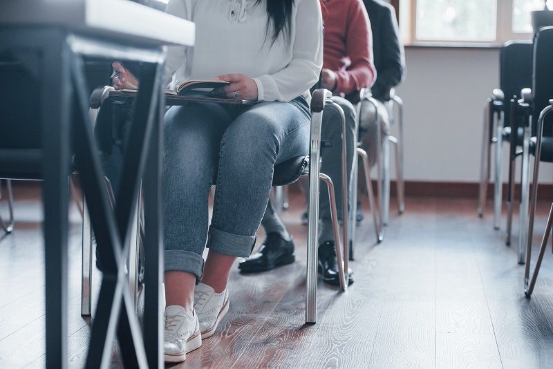 Sala de aula: retorno às aulas presenciais no segundo semestre (Foto: Freepik)