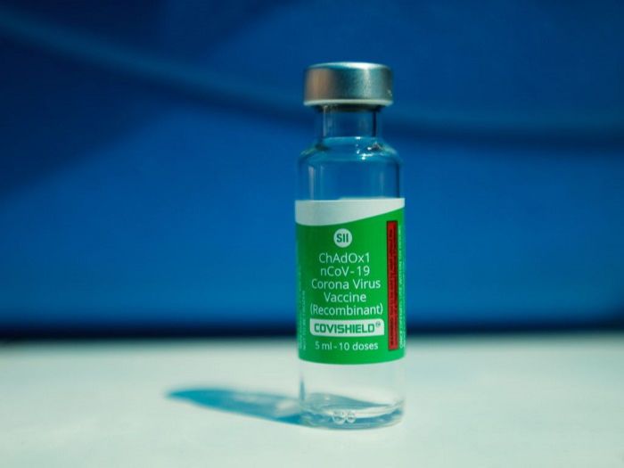vacina AstraZeneca (Foto: Tânia Rêgo/Agência Brasil)