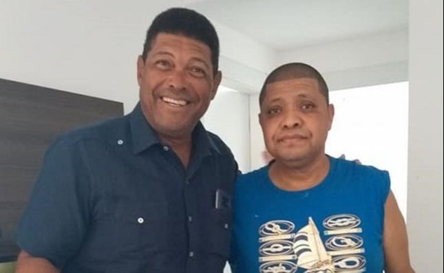 Valdemiro Santiago com o irmão Vanderley (Foto: Reprodução/Facebook)