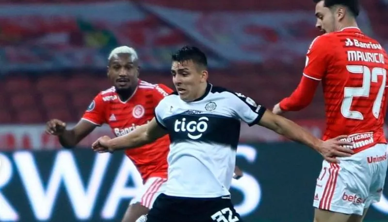 Imagem ilustrativa da imagem Olimpia vence o Internacional e encara o Flamengo na Libertadores