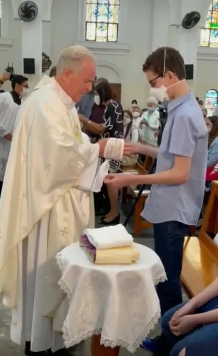 Imagem ilustrativa da imagem Viúvo de 77 anos é ordenado padre da Arquidiocese de Vitória