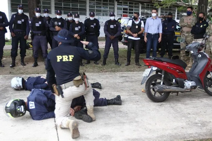Imagem ilustrativa da imagem Grupo de elite da Guarda de Vitória faz treinamento para enfrentar crimes violentos