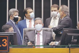 Imagem ilustrativa da imagem Semipresidencialismo: PT desconfia de Lira