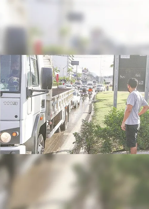 
          Imagem ilustrativa da imagem Congestionamentos diários
          