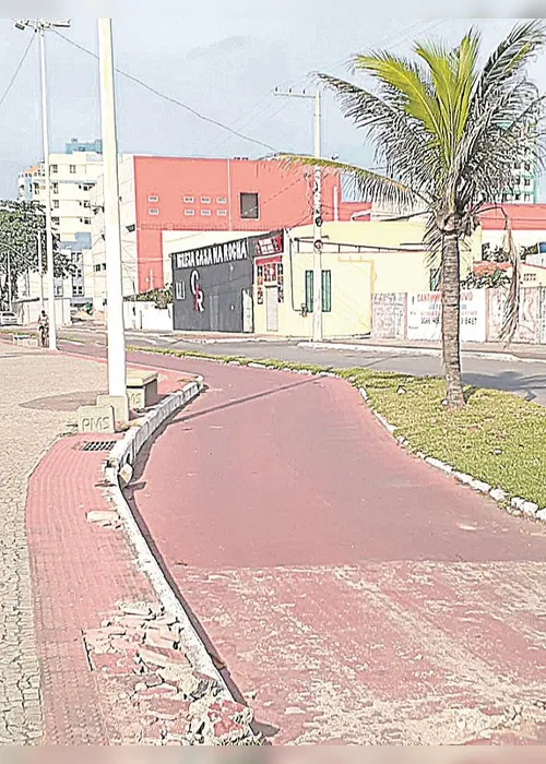 
          Imagem ilustrativa da imagem Problemas em calçadão na orla
          