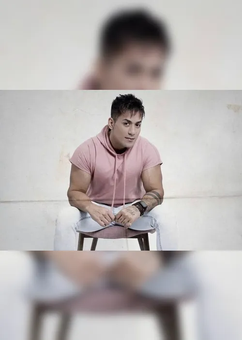 Imagem ilustrativa da imagem Cantor Tiago diz que cirurgia peniana motivou fim de namoro com cantora
