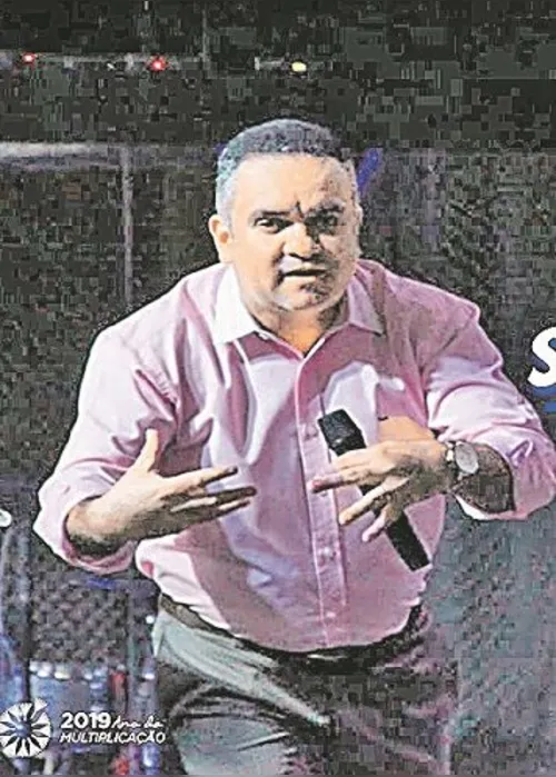 
          Imagem ilustrativa da imagem Missa e live para vovôs e vovós
          