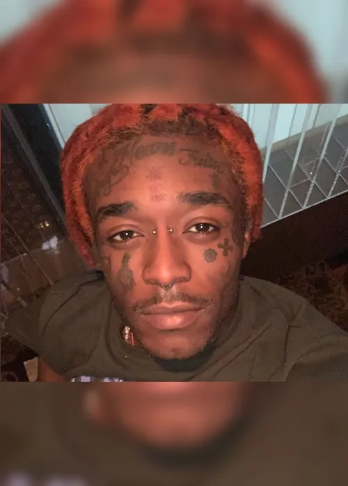 Imagem ilustrativa da imagem Rapper que implantou diamante na testa afirma que comprou um planeta