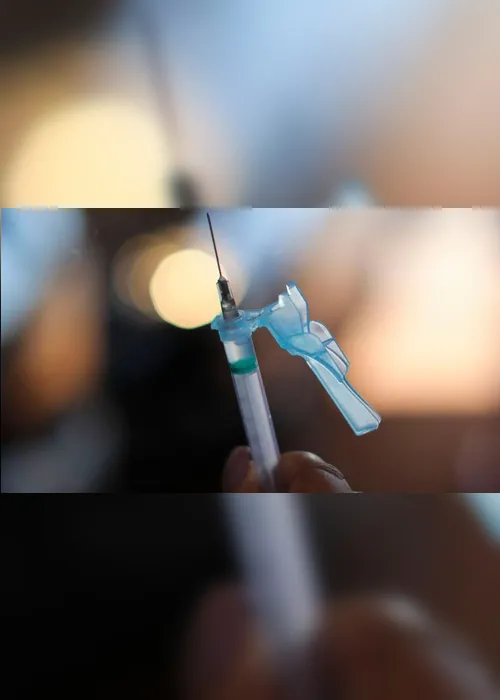 Imagem ilustrativa da imagem Não é preciso esperar novas vacinas, as que temos são eficazes contra delta, afirma Opas
