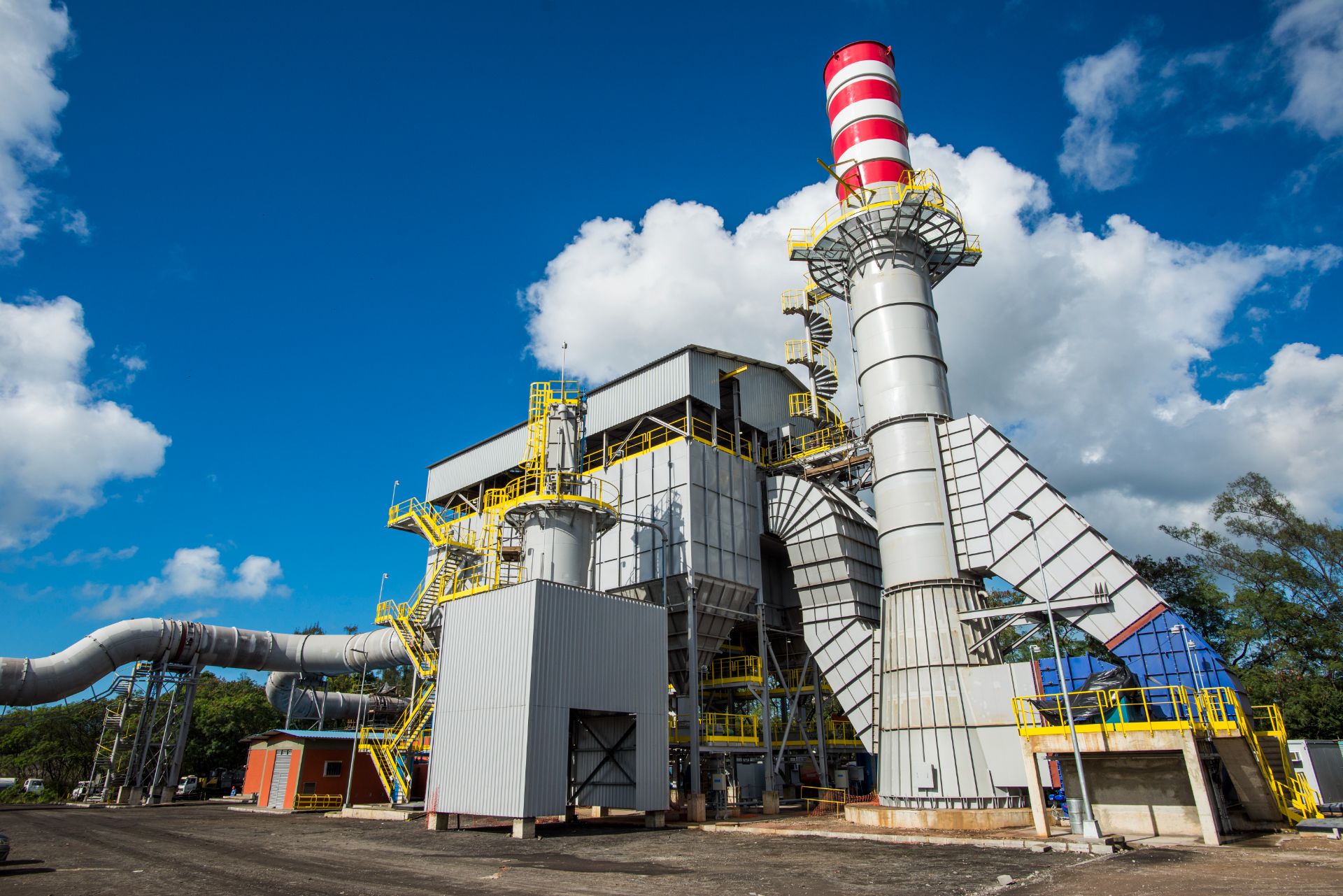 Novo sistema de despoeiramento no pátio de beneficiamento de coprodutos. Investimento de R$ 51 milhões