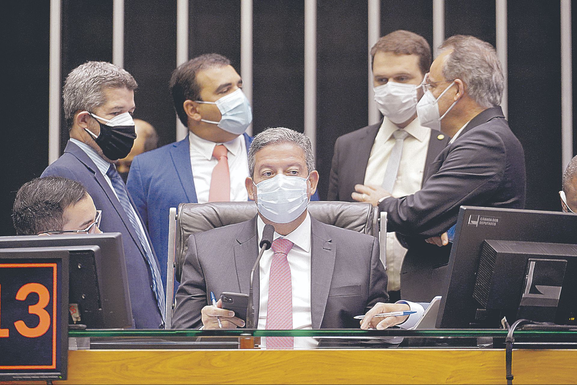 Arthur Lira apoia a medida, que tende a ser aprovada pelos deputados, incluindo um bônus pago pelo governo (Foto: Pablo Valadares/Agência Câmara)
