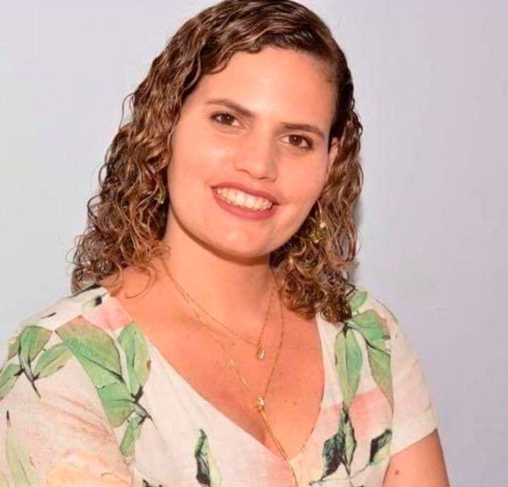 Auxiliar administrativa Scarlat Marculano Carminate, de 30 anos (Foto: Acervo Pessoal)