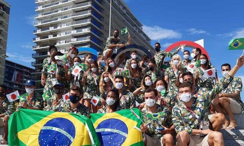 Time Brasil faz desfile particular na Vila Olímpica e celebra início dos Jogos Tóquio 2020 (Foto: Christian Dawes/COB)