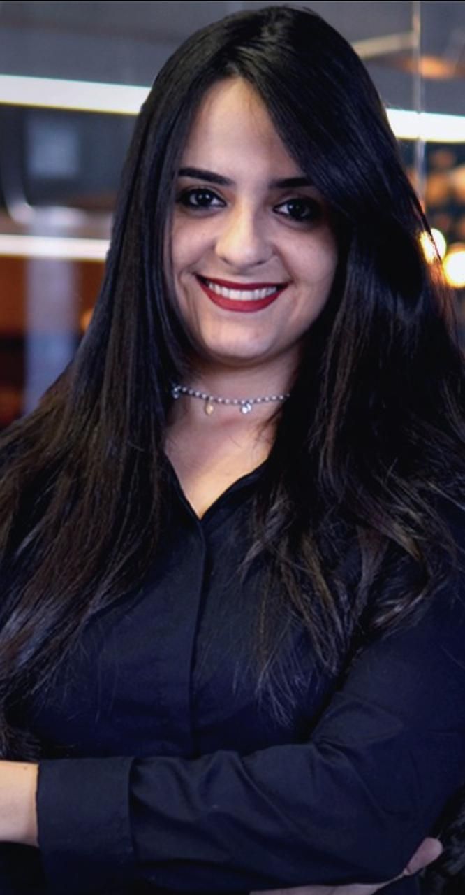 Laiane Dantas Oliveira, advogada, mestre em Direito empresarial, especialista em proteção de dados e contratos, líder de negócios startups Academy Group Educa, professora e palestrante.