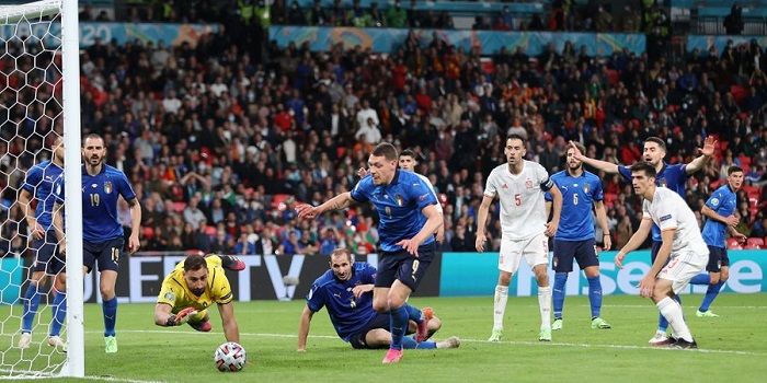 Itália derrotou a Espanha nos pênaltis, após empate no tempo normal e na prorrogação (Foto: Reprodução @UEFAcom_pt)