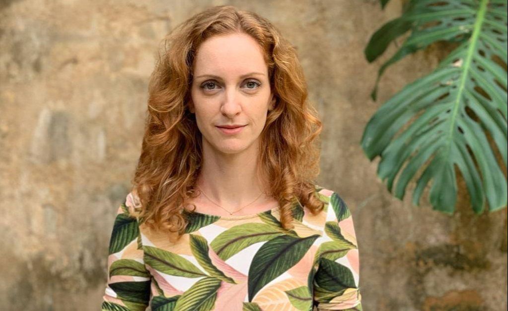 Atriz Laila Zaid lança “Manual para Super-Heróis” | Tribuna Online ...