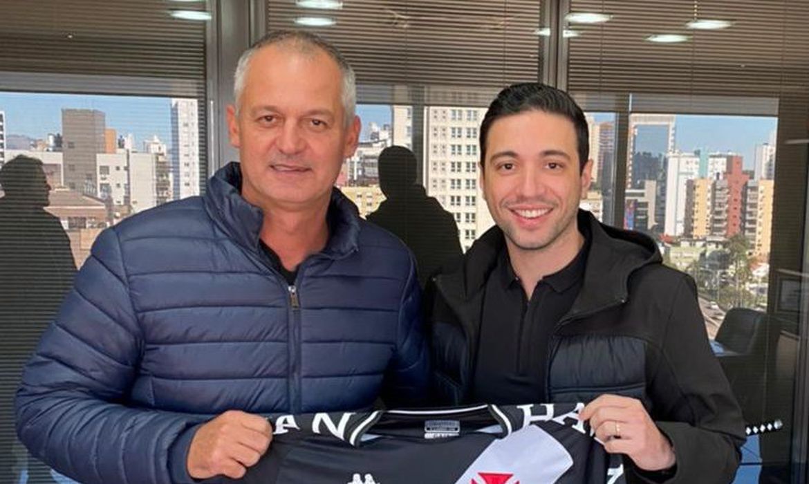 Lisca foi anunciado nesta terça-feira (Foto: Reprodução / Twitter Vasco)
