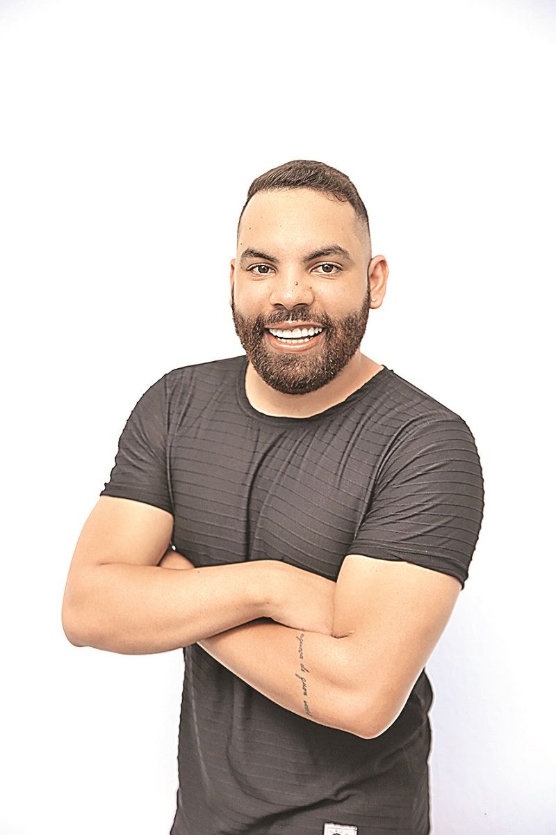 Lucas Boquinha: "Como fui um dos primeiros a trazer esse ritmo mais acelerado do forró com funk, acabei virando o 'Rei do Poeirão'”. (Foto: Divulgação)