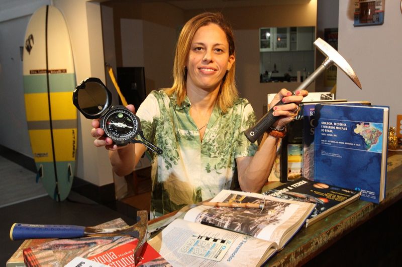 A doutora em Geologia Luiza Bricalli: “Pancas tem falhas geológicas” (Foto: Beto Morais/ AT)