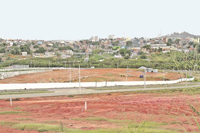 Área onde está sendo construído, pelo governo do Estado, o Hospital Geral de Cariacica, no bairro Campo Belo (Foto: Leone Iglesias/AT)