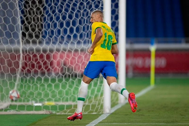 Richarlison fez três gols e é o artilheiro das Olimpíadas (Foto: Reprodução / Twitter CBF)