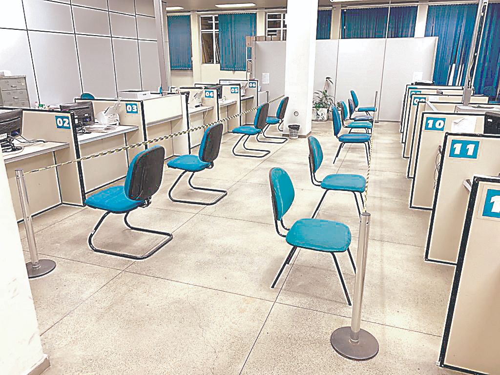 Sala de atendimento do INSS: segurado que receber a carta de convocação deve responder num prazo de 60 dias (Foto: Divulgação)