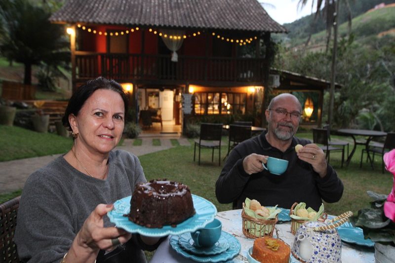 Rita e Eduardo incluem no cardápio da pousada bolos, caldos e massas (Foto: Kadidja Fernandes/AT)