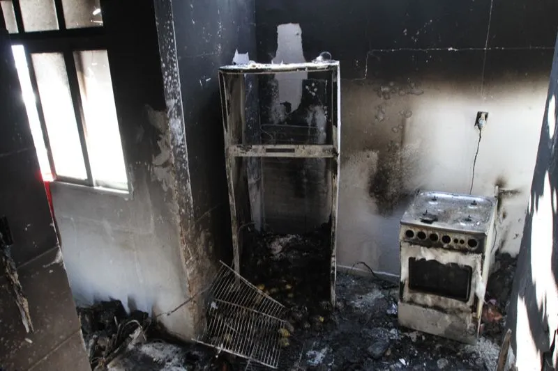 Eletrodomésticos e itens pessoais foram destruídos com o incêndio