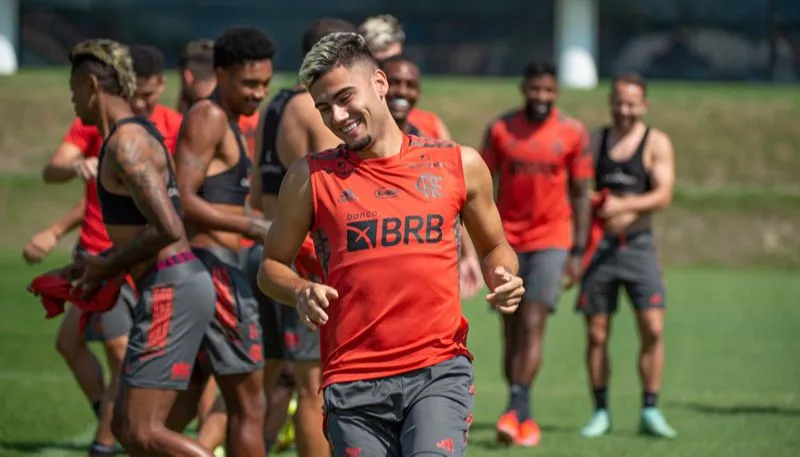Imagem ilustrativa da imagem Com Andreas Pereira, Flamengo divulga lista de relacionados para encarar o Grêmio