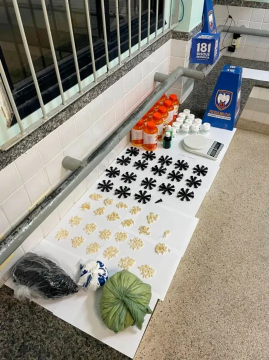 Imagem ilustrativa da imagem Casa usada como laboratório de drogas é descoberta em Guarapari