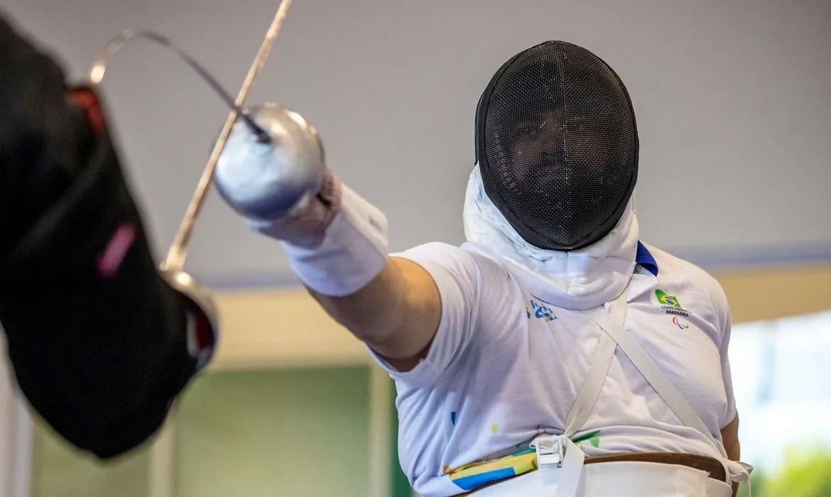 Imagem ilustrativa da imagem Tóquio: Jovane Guissone se classifica na esgrima em cadeira de rodas