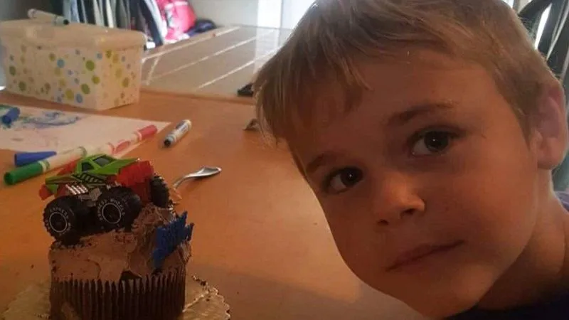 Imagem ilustrativa da imagem Menino de 7 anos morre após infecção por ameba comedora de cérebro