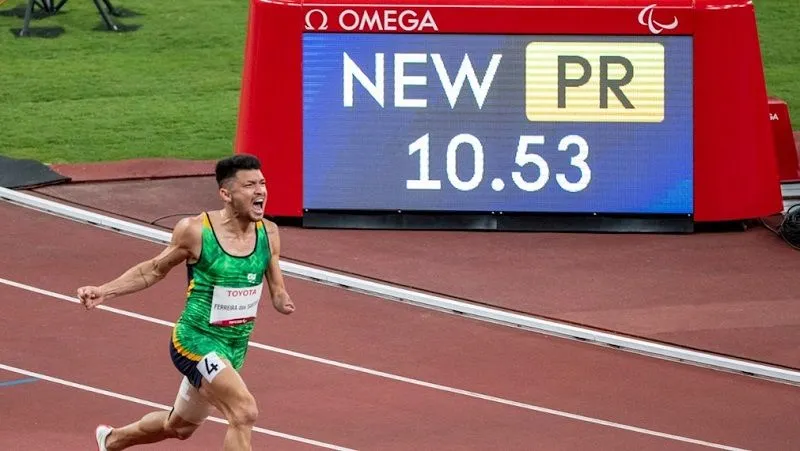 Imagem ilustrativa da imagem Petrucio é bicampeão dos 100 m nas Paralimpíadas
