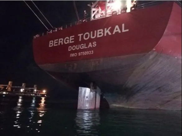 Imagem ilustrativa da imagem Mergulhadores e barcos de pesca abasteciam navios com cocaína para a Europa