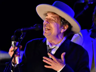 Imagem ilustrativa da imagem Bob Dylan é acusado de cometer abusos sexuais contra garota de 12 anos em 1965