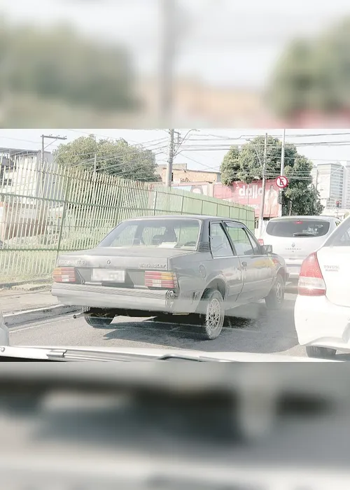 Imagem ilustrativa da imagem Carros velhos em circulação