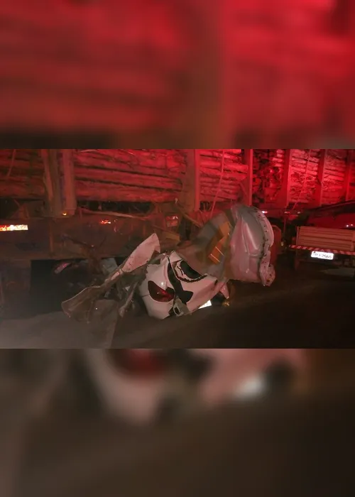 Imagem ilustrativa da imagem Recém-nascido de 3 dias sobrevive a acidente com 5 mortos: 'Conseguimos achá-lo através do choro', diz bombeiro