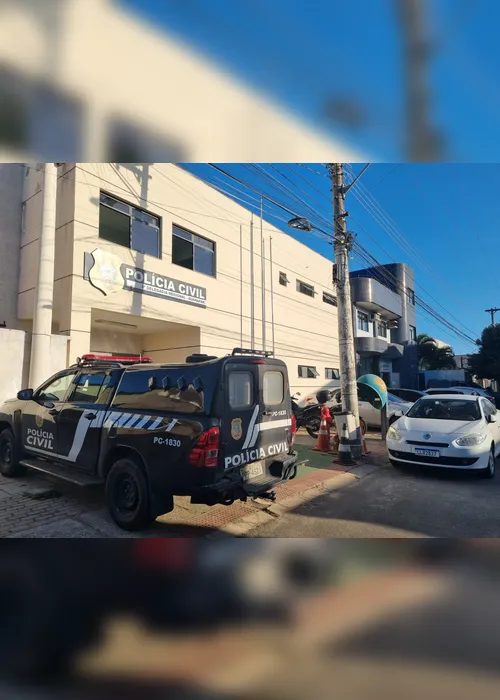 Imagem ilustrativa da imagem Quadrilha que cometia assaltos com carro oficial de prefeitura é presa