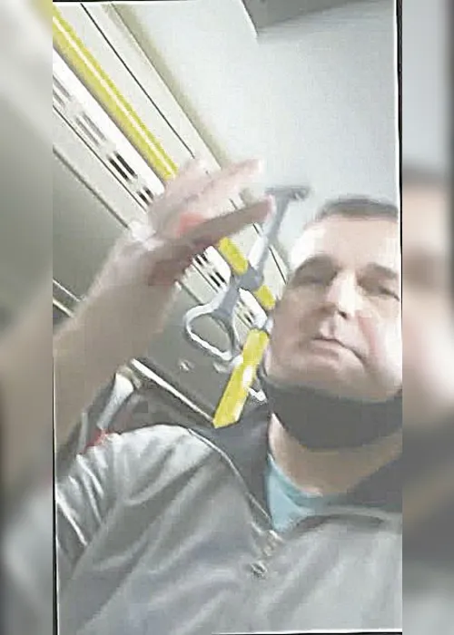 Imagem ilustrativa da imagem Passageiro é apedrejado dentro de ônibus na Serra