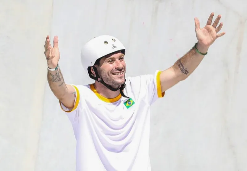 Pedro Barros dá terceira medalha de prata ao Brasil no skate em Tóquio