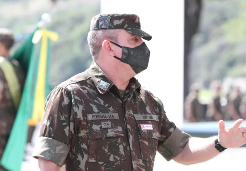 Tenente-coronel Rodrigo Penalva  diz que Exército quer estar alinhado aos jovens
