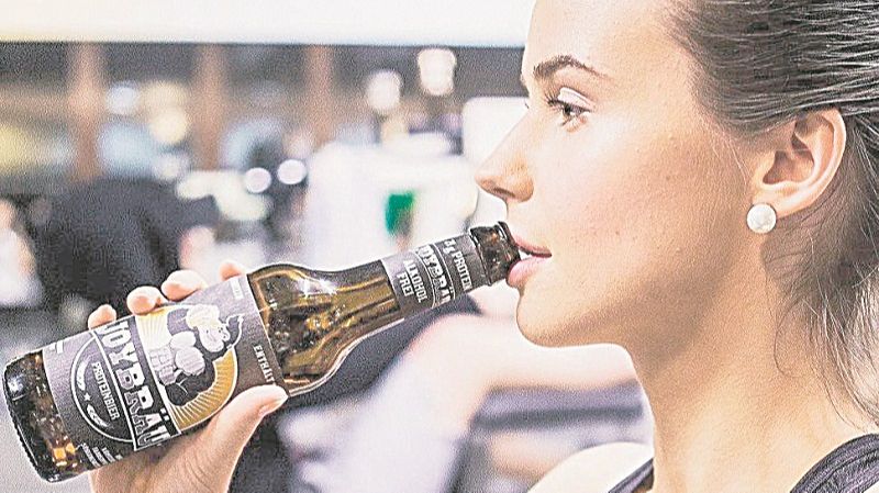Cerveja proteica é vegana e sem álcool e tem um sabor cítrico, de acordo com quem já experimentou (Foto: Divulgação)