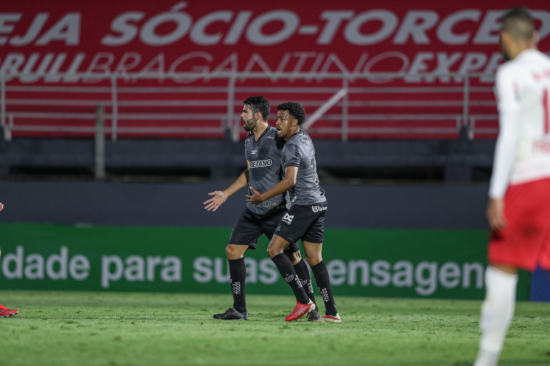 Atlético-MG e Bragantino empataram em 1 a 1 (Foto: Pedro Souza/ Clube Atlético Mineiro/ Divulgação)