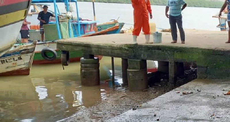 O corpo foi encontrado no mar, próximo a um porto (Foto: Divulgação)